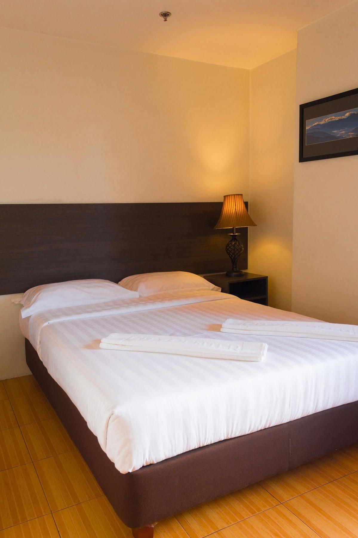 City Center Hotel Baguio City Εξωτερικό φωτογραφία